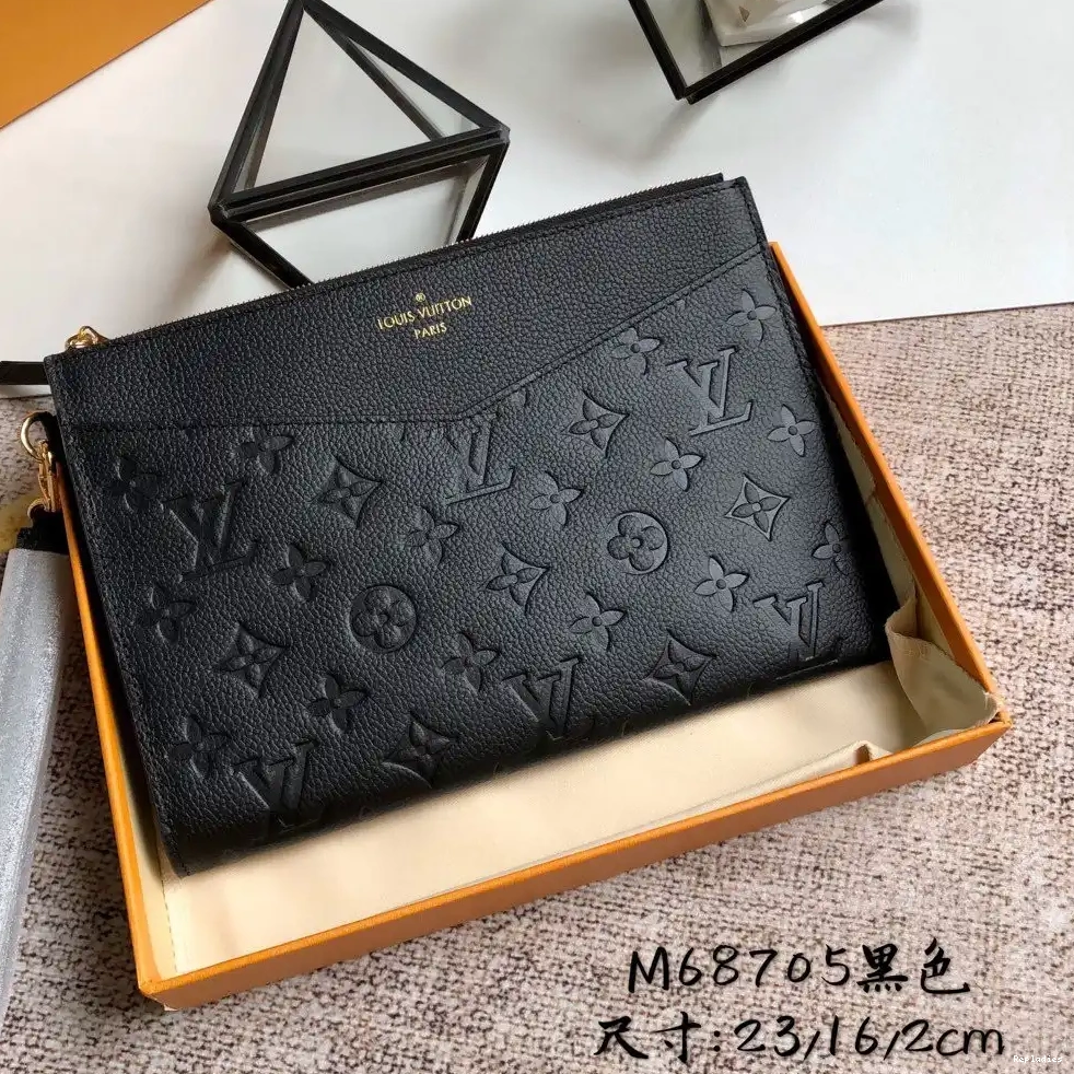 Fake Louis Bags POCHETTE MM MÉLANIE VUITTON LOUIS 0701